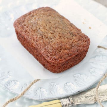 Cardamom banana bread