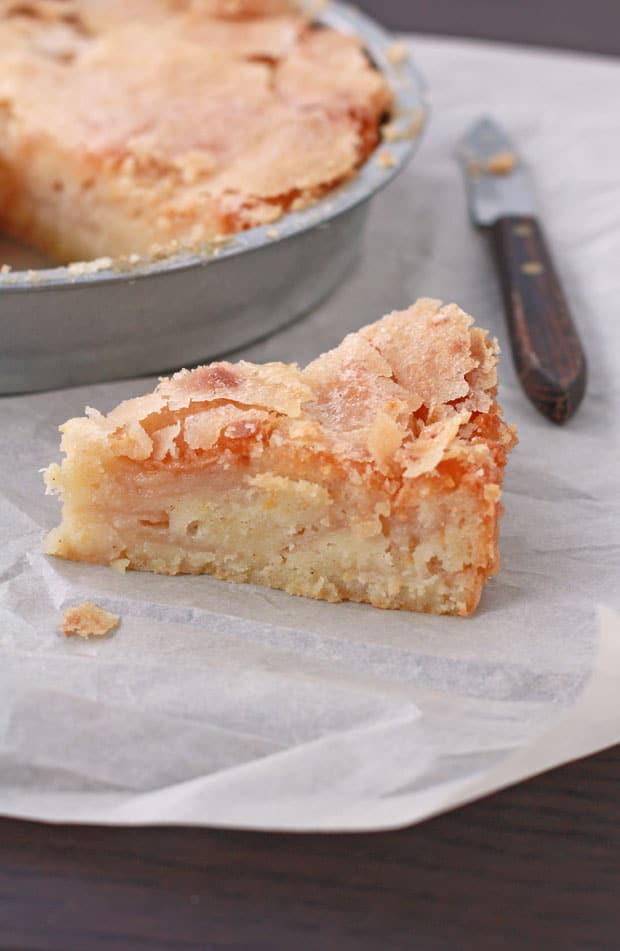 Italian apple yogurt cake