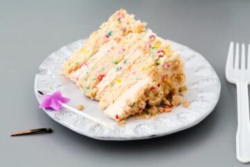 Homemade Momofuku Milk Bar birthday cake for my 30th - The Bake School