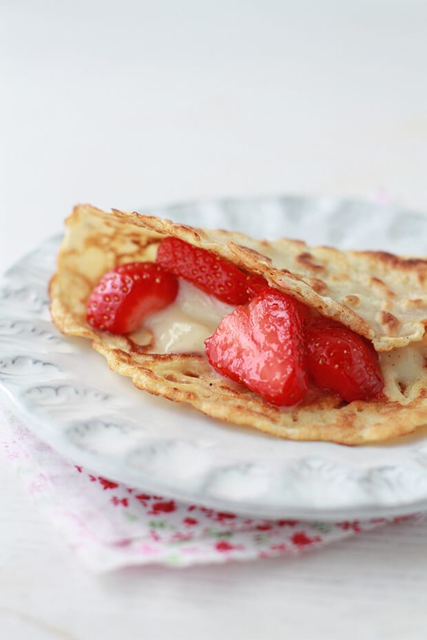 crepes with vanilla pastry cream and fresh strawberries