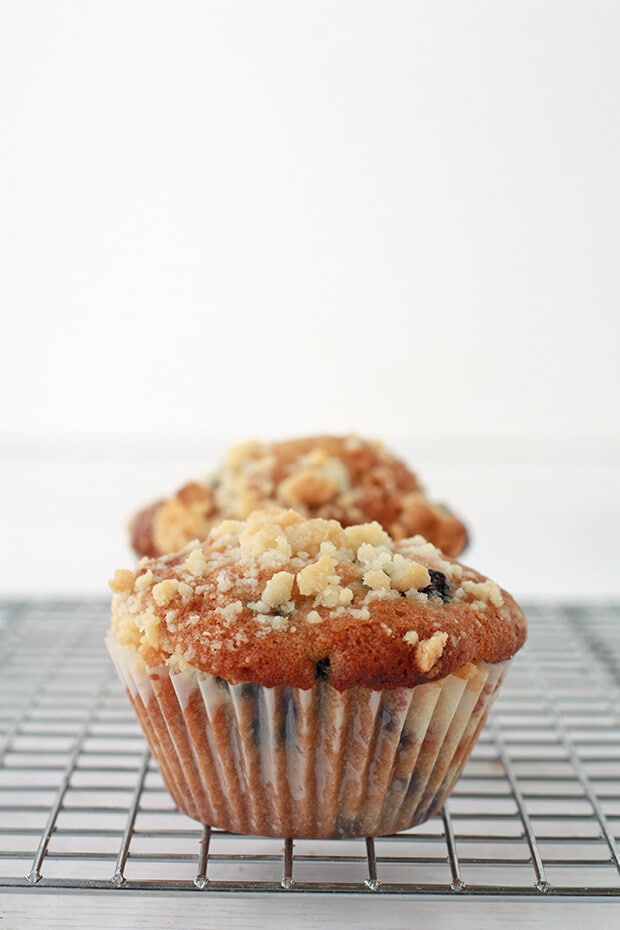 Blueberry muffins with honey and a crumble topping