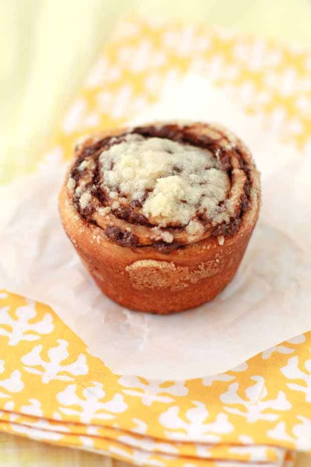 Mini chocolate babka