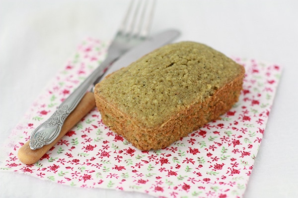 Matcha tea loaf cake