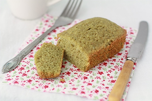 Matcha tea loaf cake