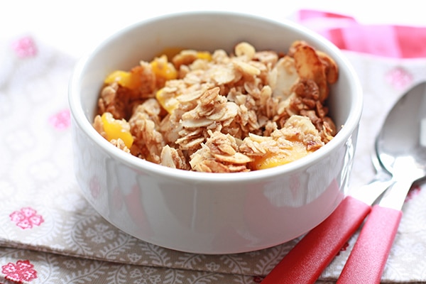 A bowl of mango breakfast crisp