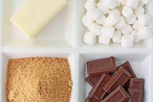 s'more ingredients