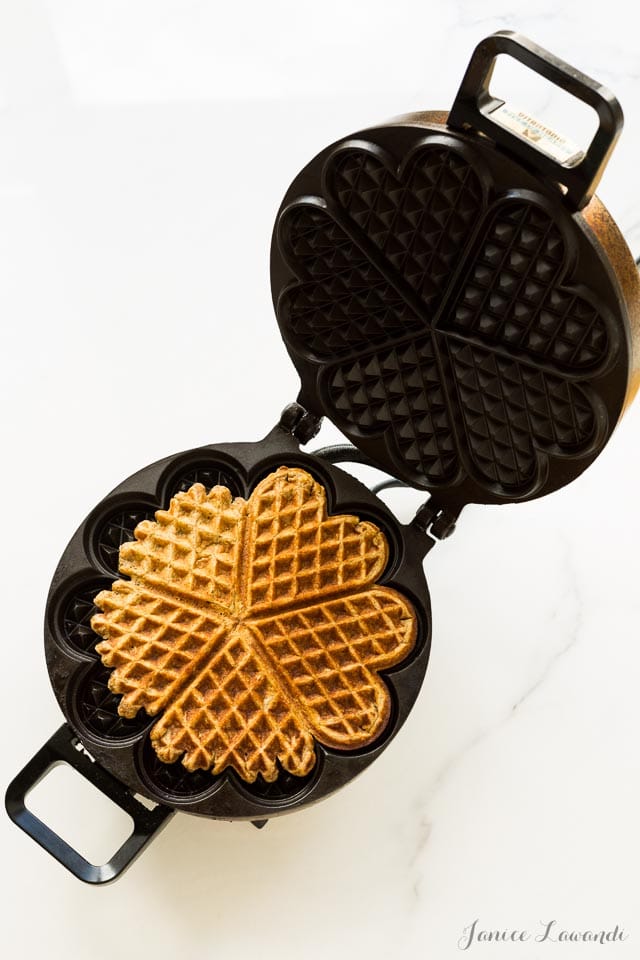 Multigrain waffles in the waffle maker | bakeschool.com