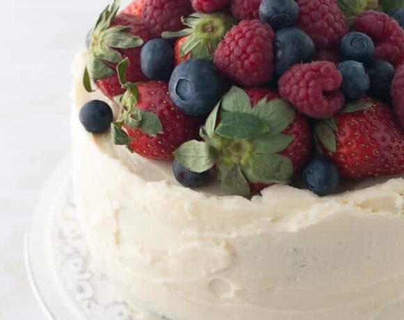 berry-chocolate-cake with cream cheese frosting