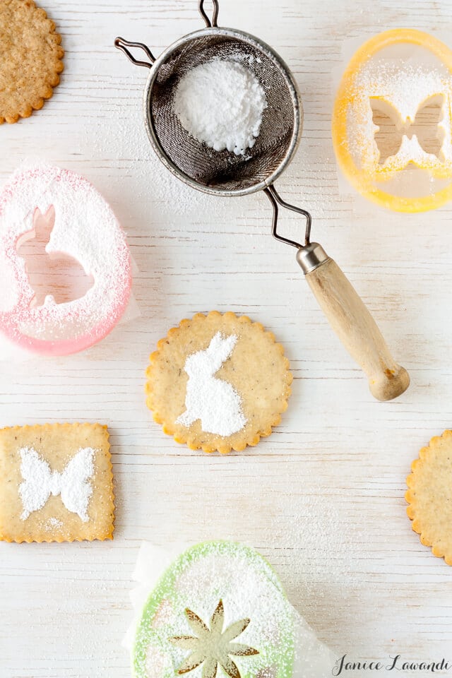 Easter honey cookies