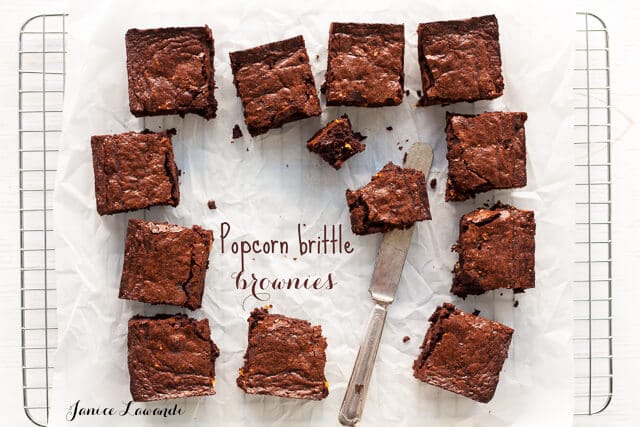 Popcorn brittle brownies