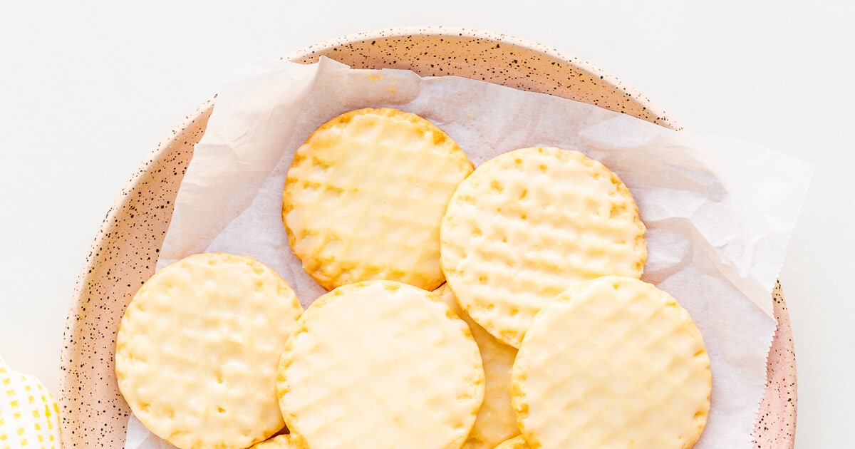 Stamped lemon shortbread cookies – Modern Notebook