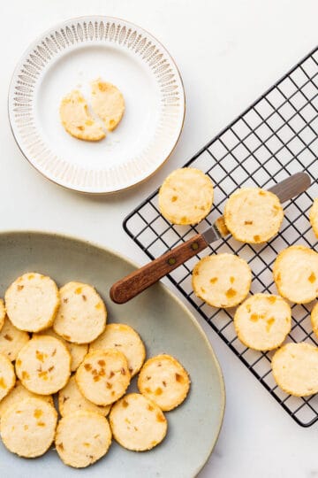 Easy crystallized ginger cookies - The Bake School