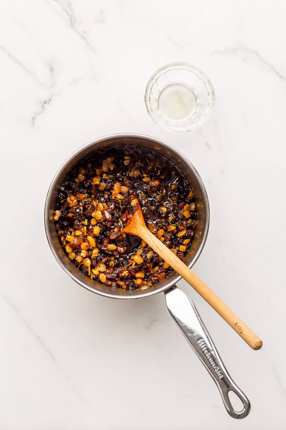 Mincemeat filling after cooking on the stove.