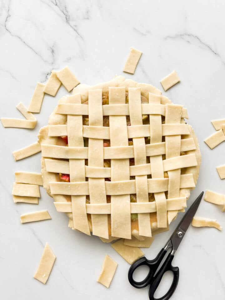 How To Make a Lattice Pie Crust - The Bake School